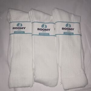New ROOMY Men's White Diabetic Crew Socks 3 Pairs Size 10-13 Made In USA